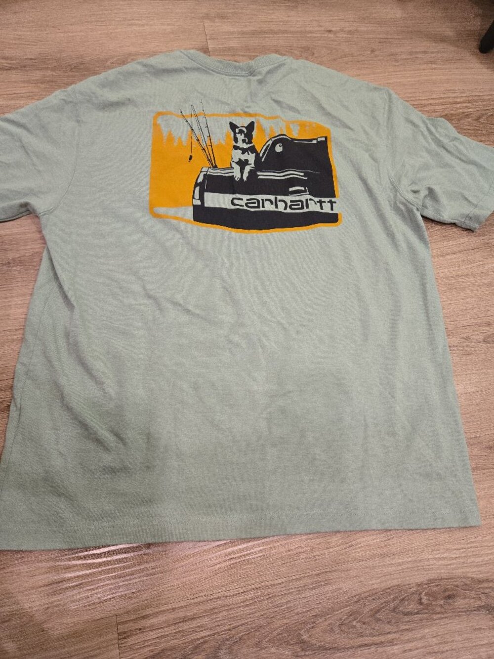 Carhartt Men's T-Shirt size Large Loose Fit Short Sleeve w/ Pocket Dog Graphic